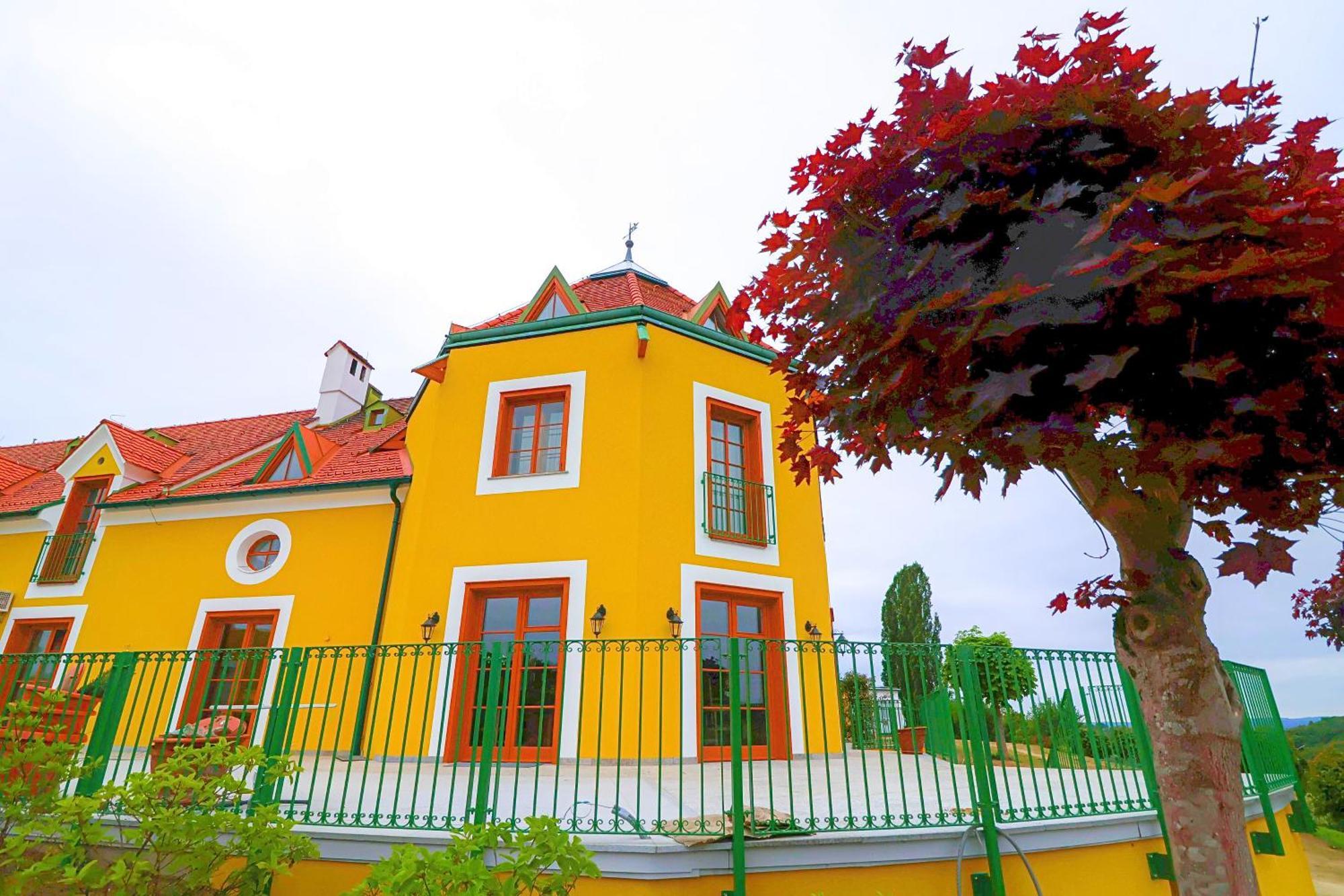 Hotel Roemerstein Fürstenfeld Dış mekan fotoğraf
