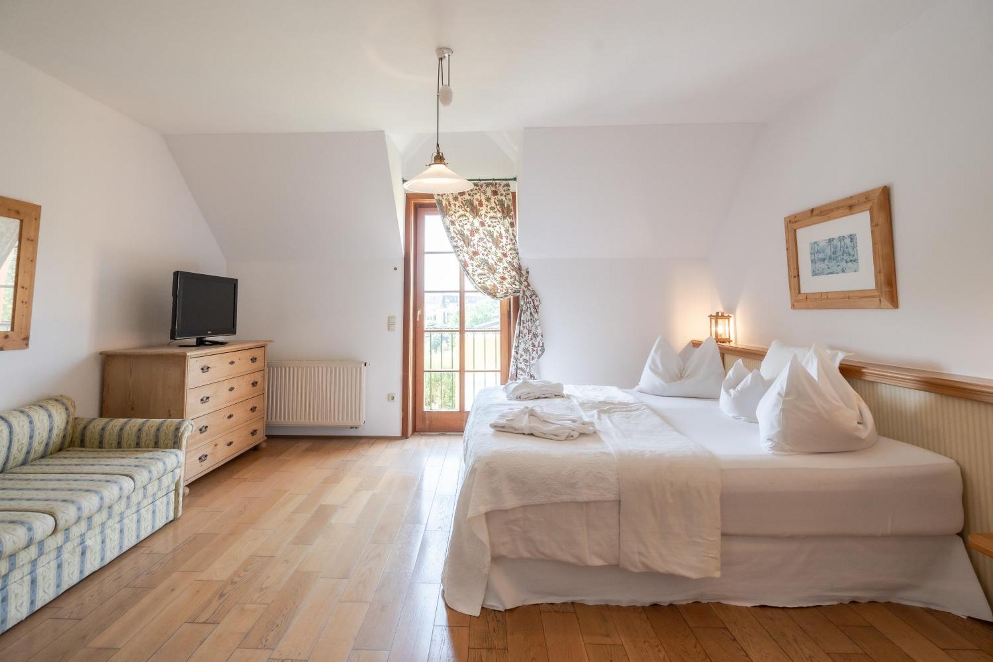 Hotel Roemerstein Fürstenfeld Dış mekan fotoğraf