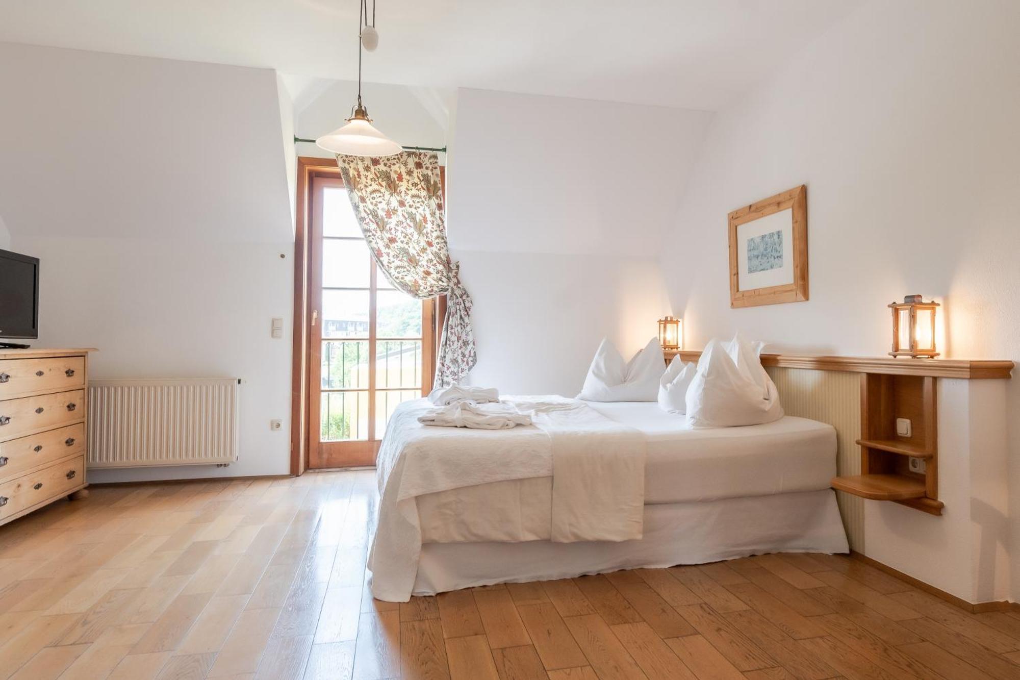 Hotel Roemerstein Fürstenfeld Dış mekan fotoğraf